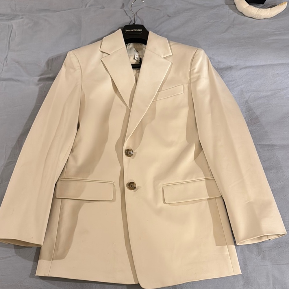 NEW Banana Republic Cream Blazer with Two-Button Closure